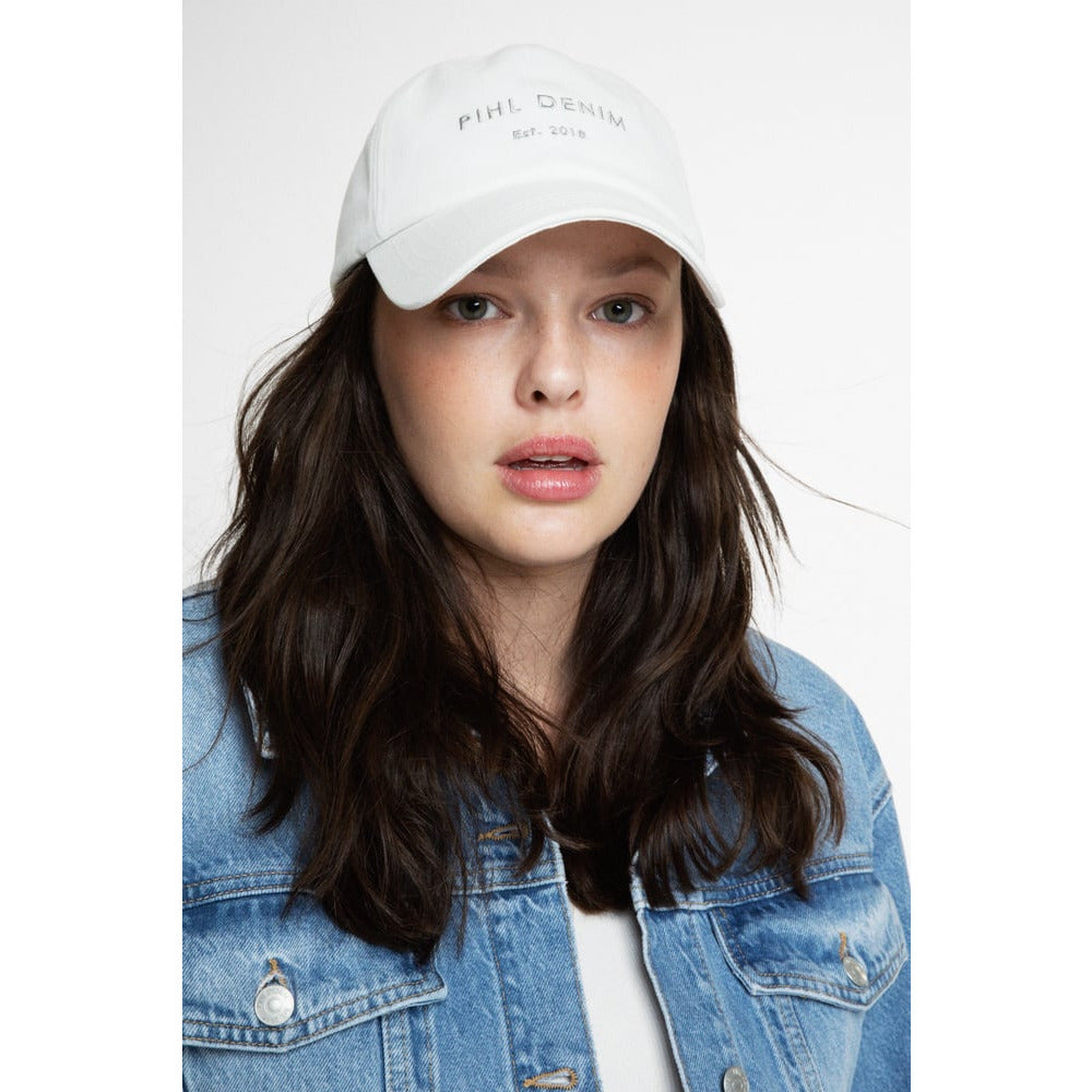 Lola Cap