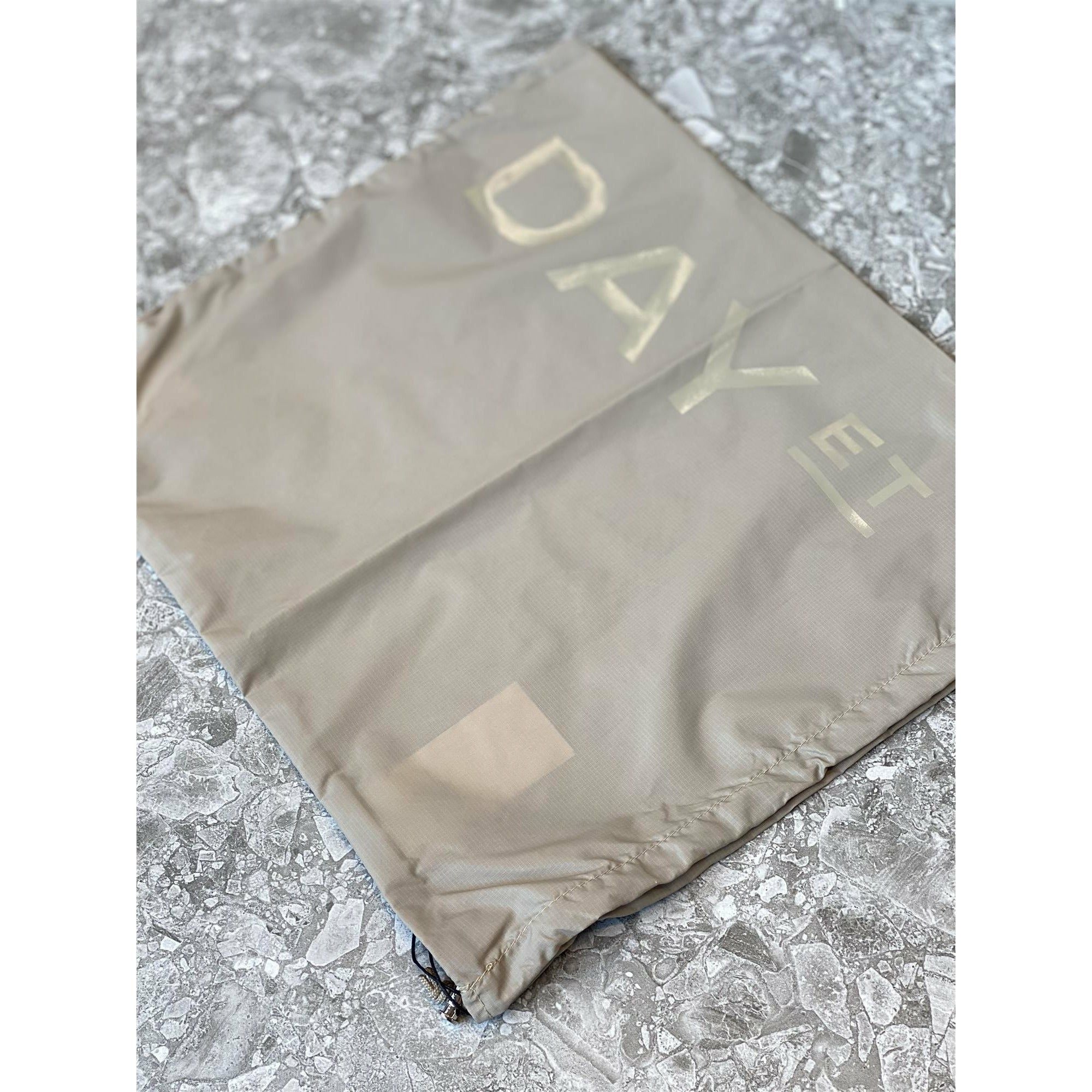 Day RE-Fold Me Dustbag