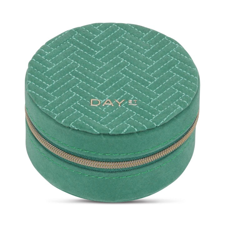 Day Q Jewelry Zip Round