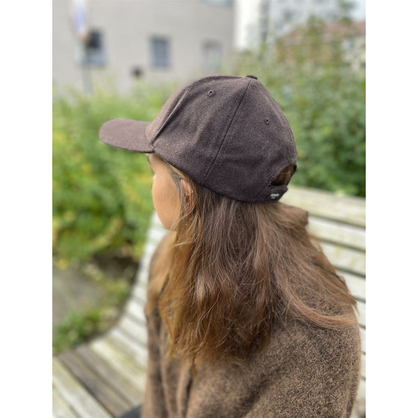 Holzweiler Wool Caps