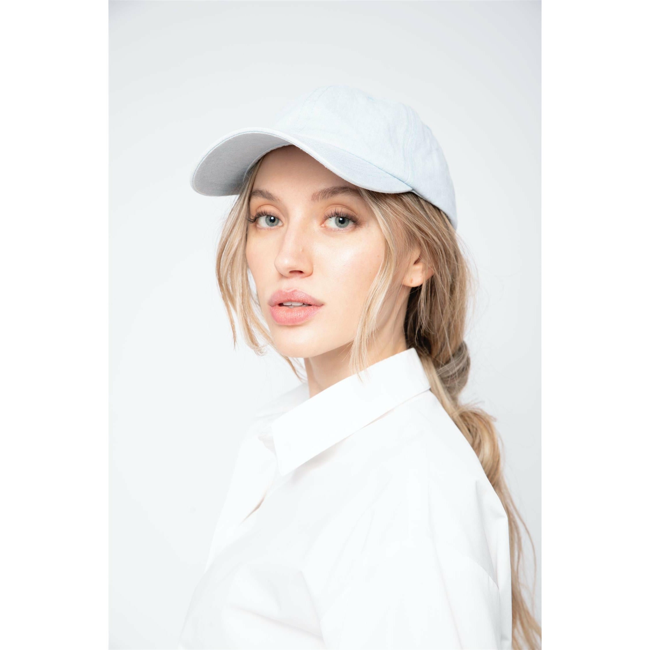 Lily Cap