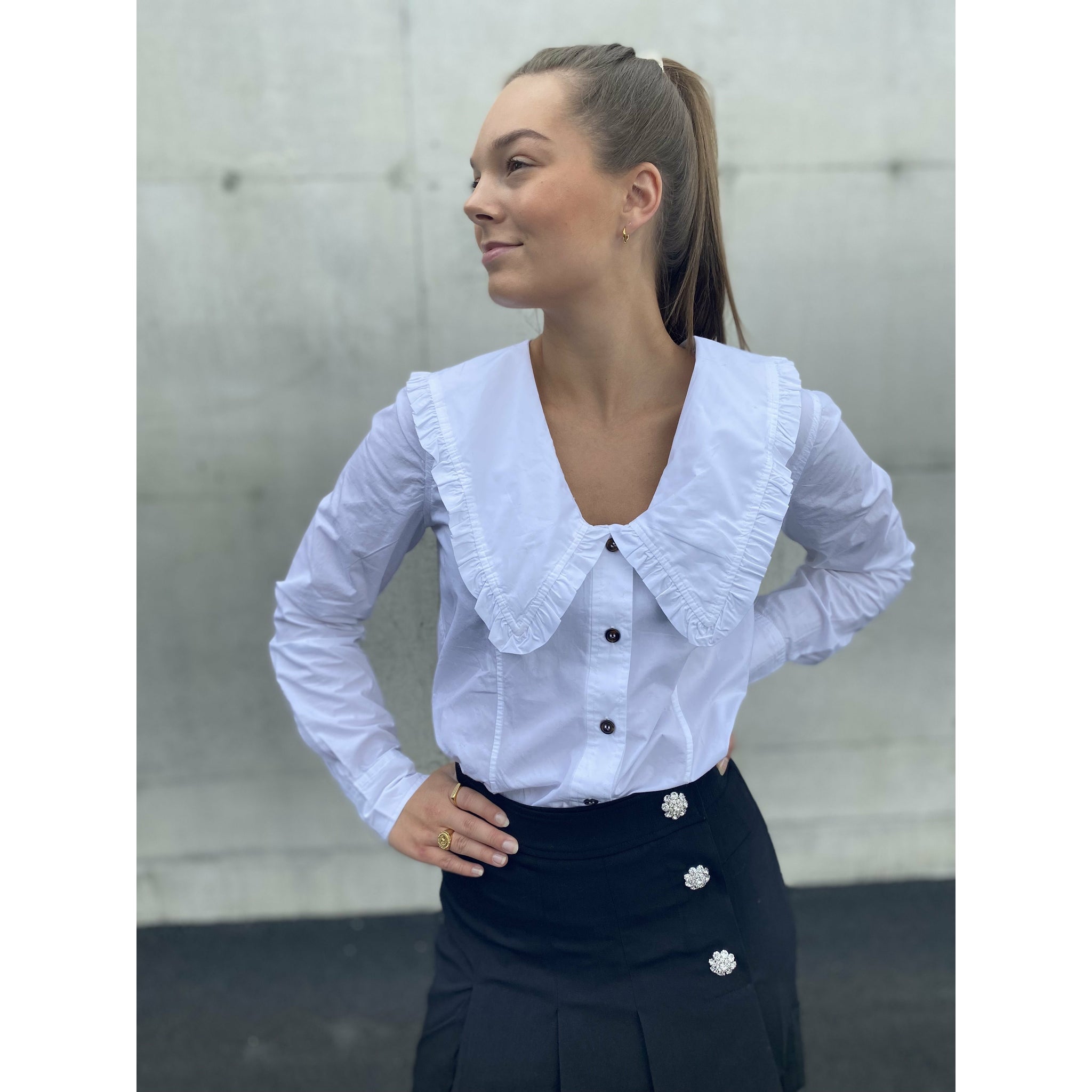 Cotton Poplin V-neck