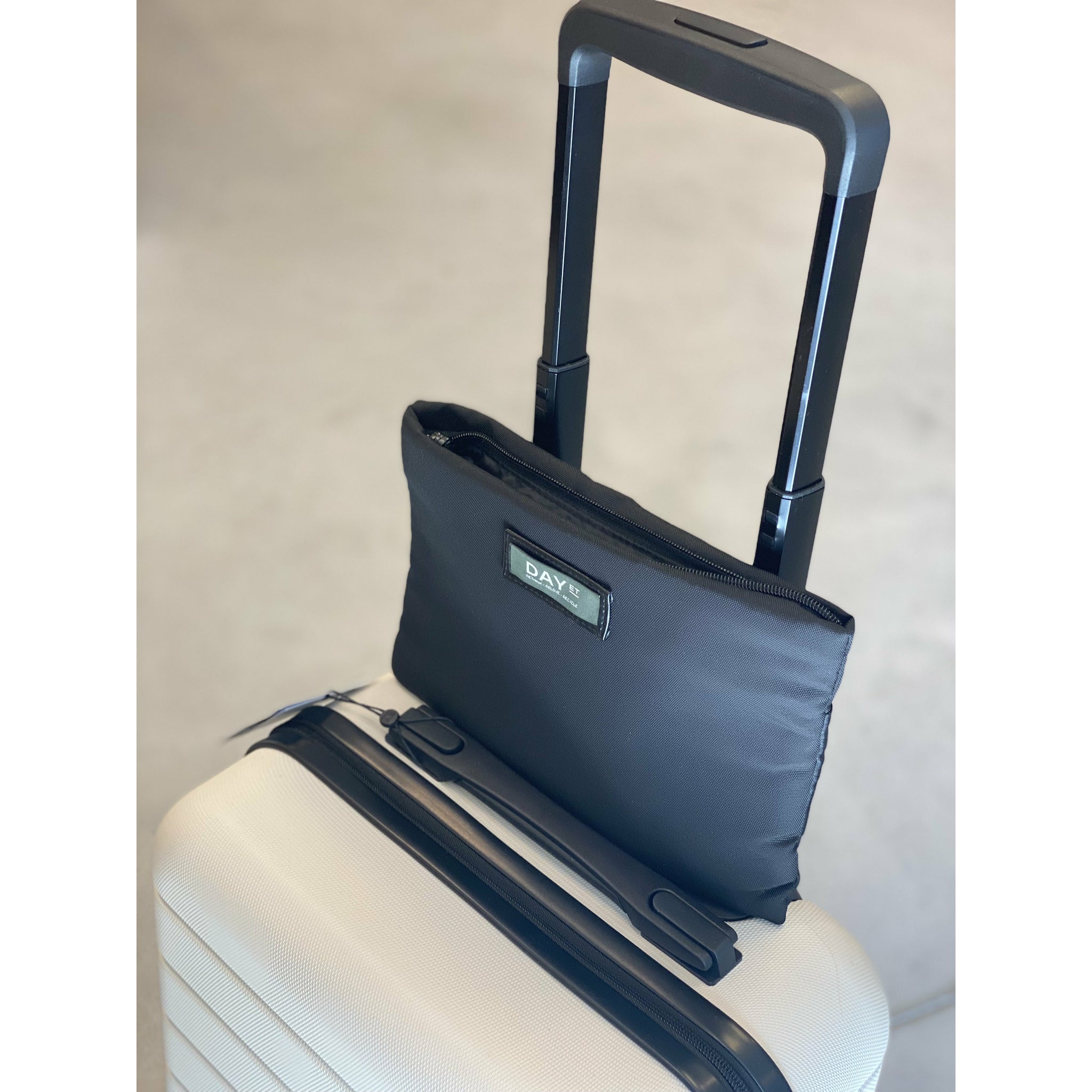 Gweneth RE-T Traveler