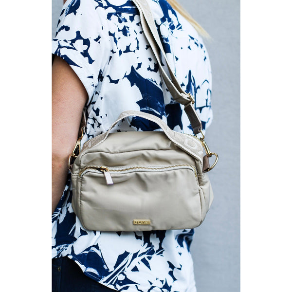 Day Gweneth RE-LB Summer Carry