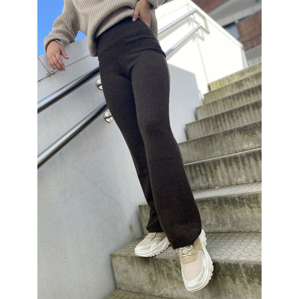 Aura Knit Trouser
