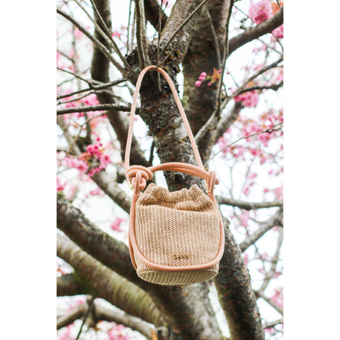 Knot Small Bucket Raffia