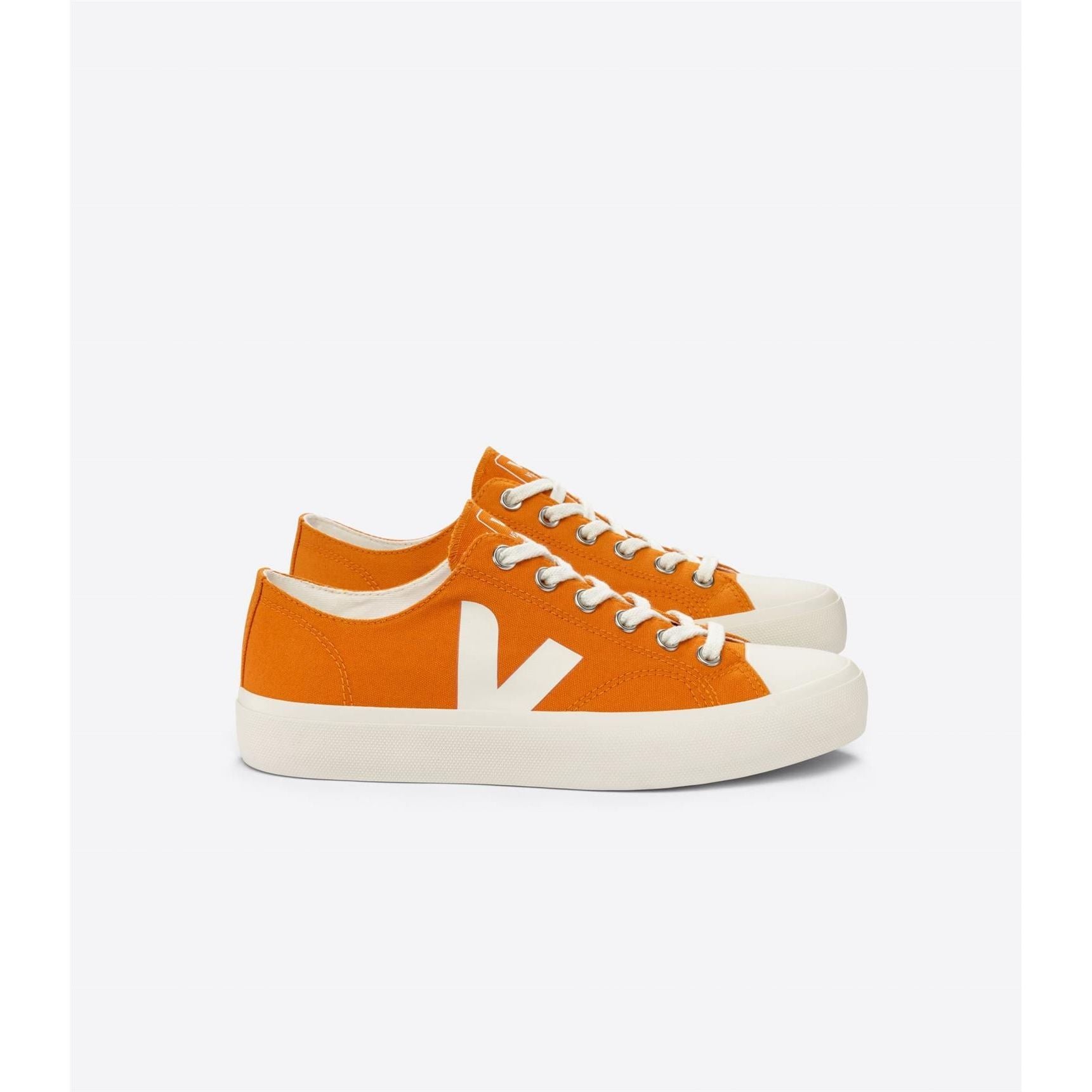 Wata Low Canvas