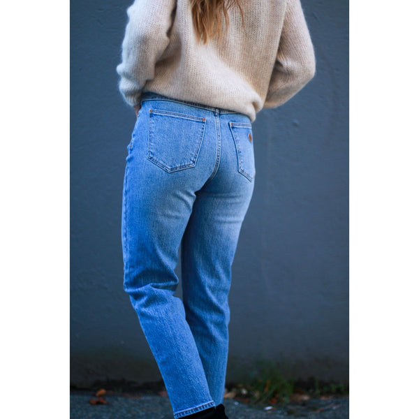 A 94 High Slim Erin