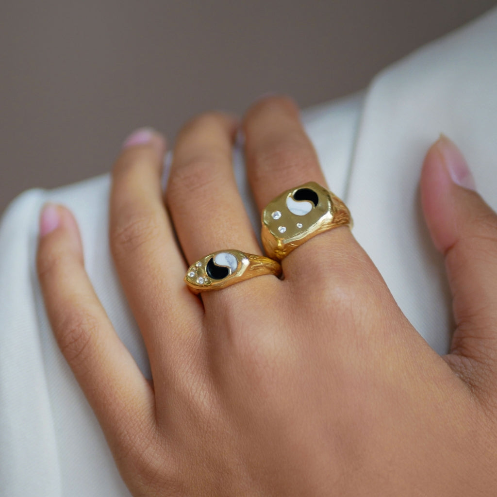Ring, yin yang