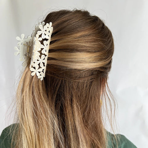 Daisy Hair clip - white