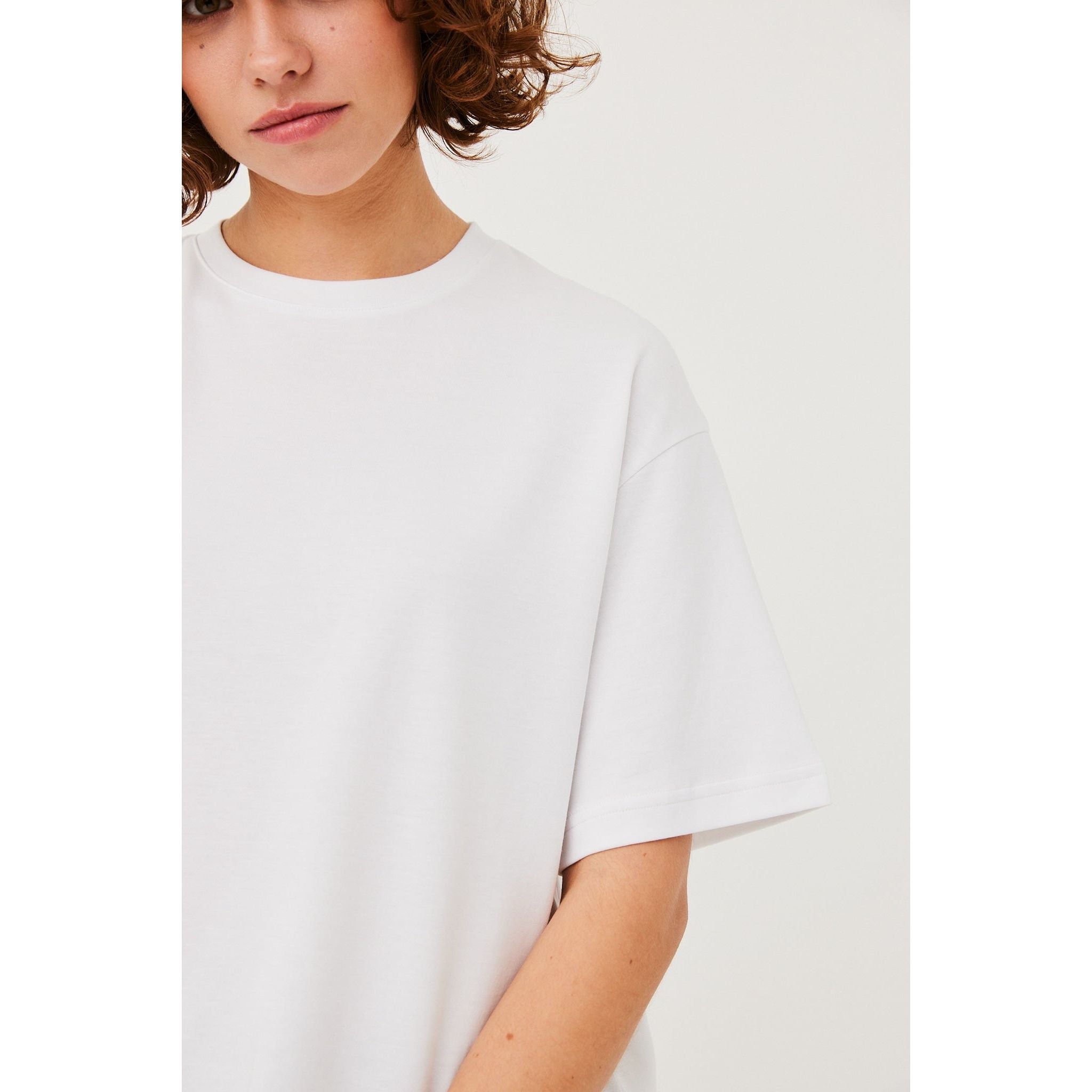 Stella Tee