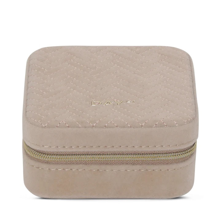 Day Q Jewelry Zip Square