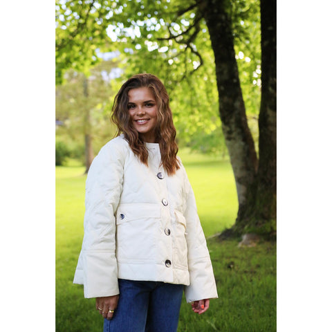 Ripstop Quilt Frill Collar Jacket