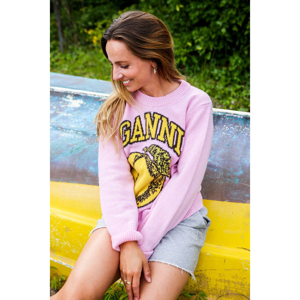 Graphic O-neck Pullover Peach