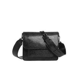 Cayman Pocket Metallic Motion
